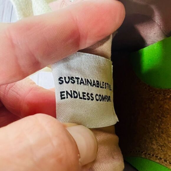 Cariuma Pink OCM Low Canvas Sneaker Shoes - Picture 3 of 9